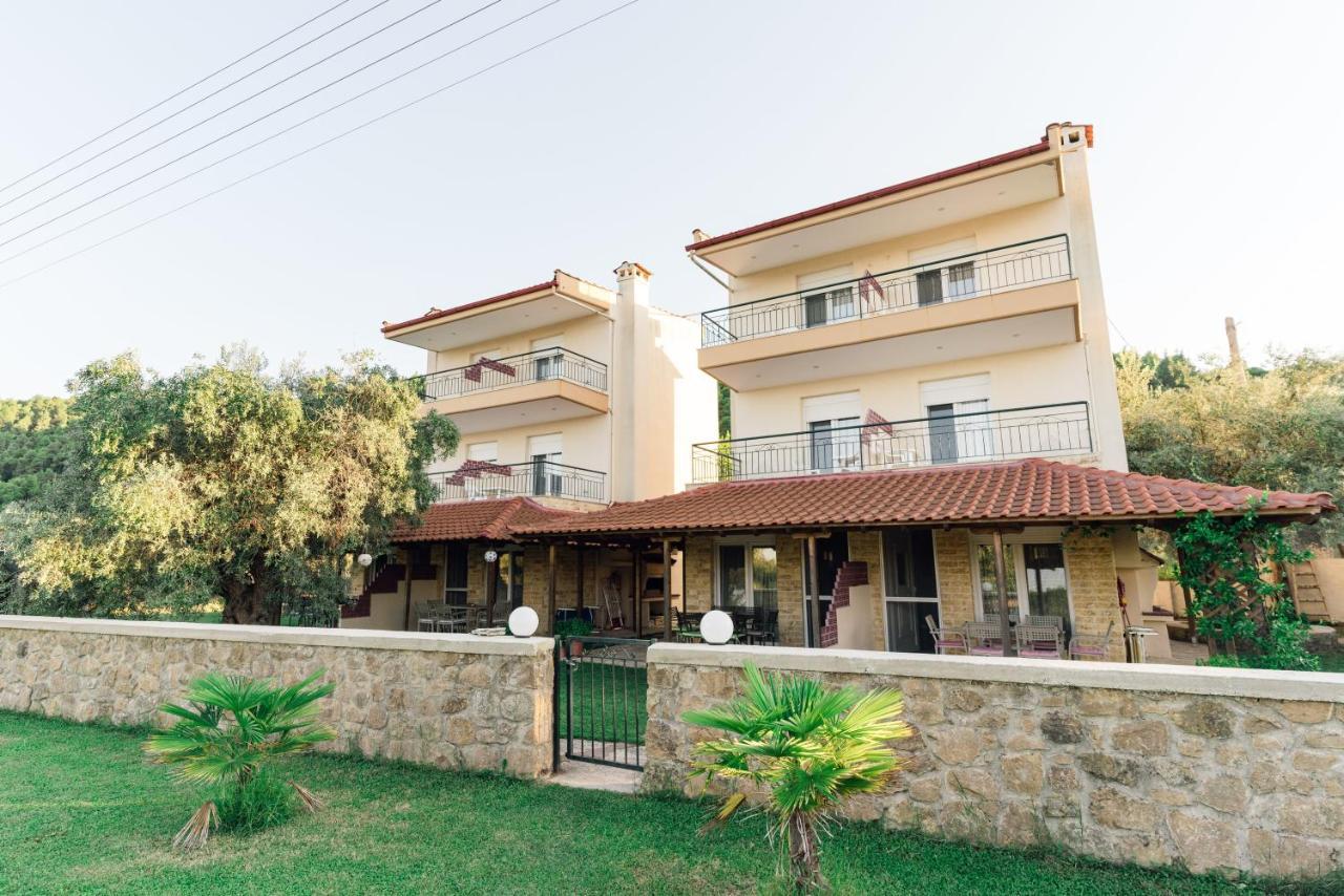 Family Villas Vourvourou Exterior photo